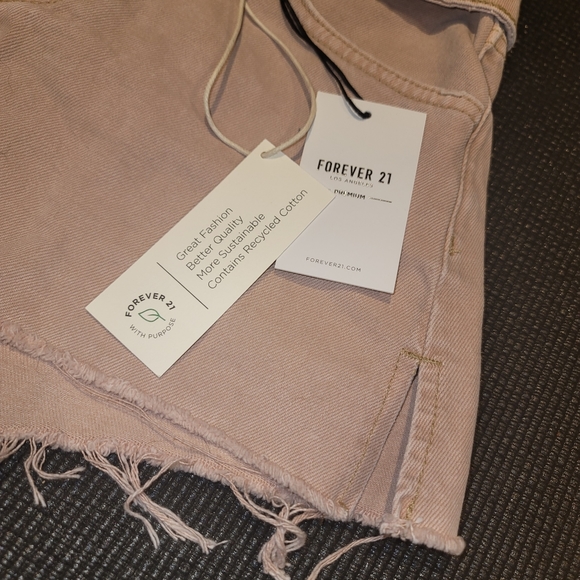 NWT Blush Fold Over Denim Shorts - Picture 5 of 8